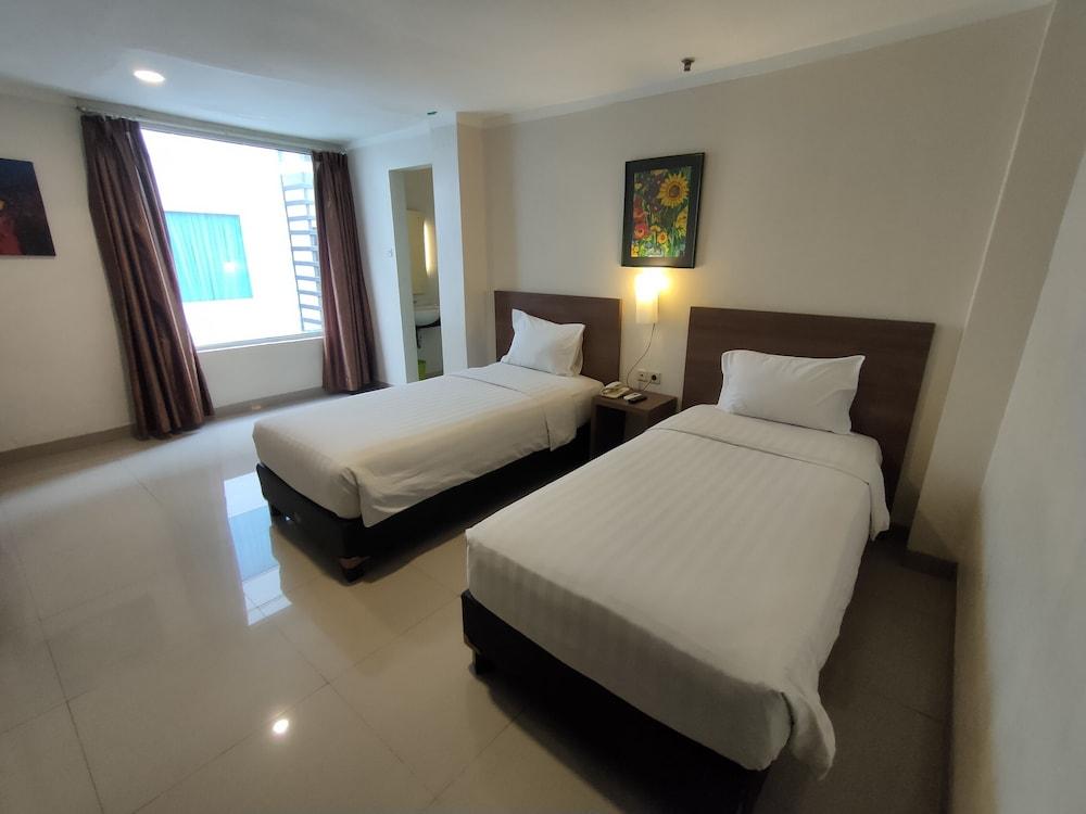 1O1 Urban Jakarta Thamrin Buitenkant foto